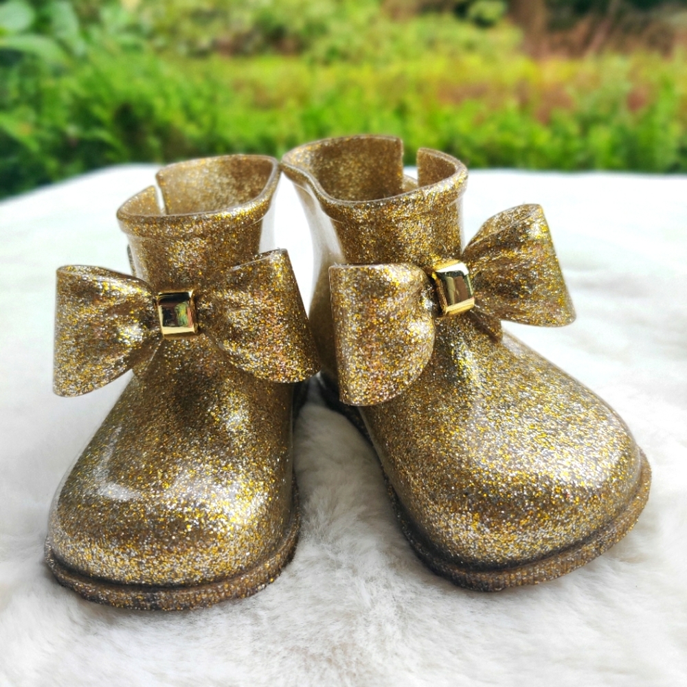 Mini Melissa Rain booties size 6